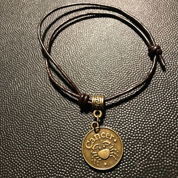 Imaginative Cancer The Crab Leather Unisex Bangle - Picture 1 of 2